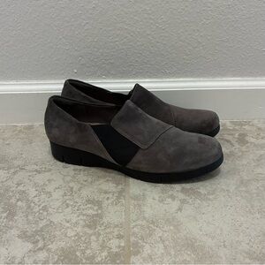 Clarks Gray Suede Slip-On Shoes Women’s 11M